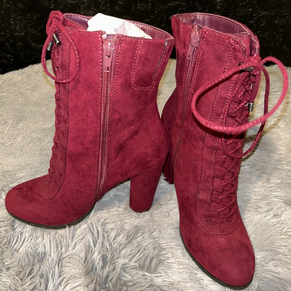 Carlos bootie - Burgundy Size 7 Suede